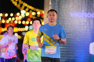 BIB: 000, 50562
                            <button type="button" onclick="openModal(21769968)" class="btn btn-primary btn-sm float-right btn-popup" data-toggle="modal" data-target=".modal-high-quality">
                        <i class="fas fa-shopping-cart"></i> Add to Cart
                    </button>
                                            <button type="button" onclick="isThisMe(21769968, true)" class="btn btn-success btn-sm float-right btn-popup btn-isme hidden" data-toggle="tooltip" data-placement="bottom" title="นี่คือรูปของคุณใช่ไหม คลิกที่นี่เพื่อเอาเข้าอัลบั้ม">
                        <i class="fas fa-plus"></i> Add to album
                    </button>
                    <button type="button" onclick="isThisMe(21769968, false)" class="btn btn-warning btn-sm float-right btn-popup btn-isnotme hidden">
                        <i class="fas fa-ban"></i> Remove from album
                    </button>